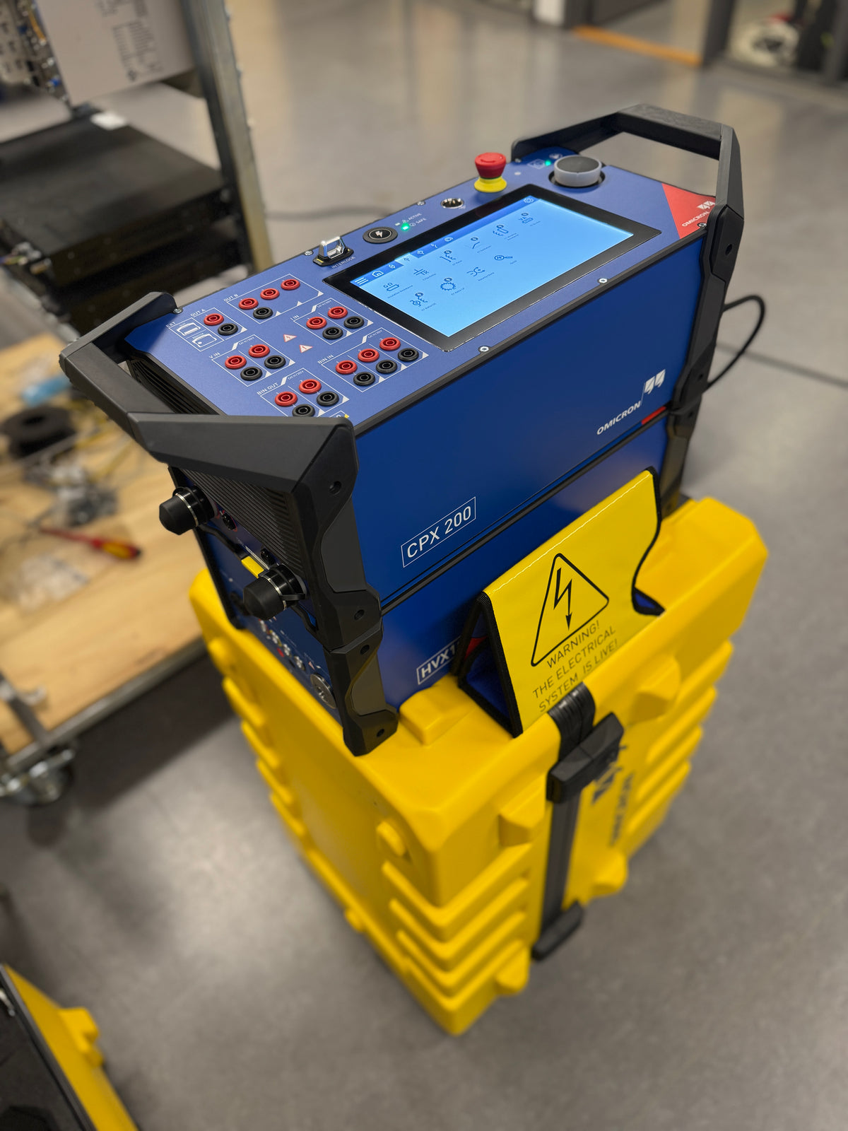 Omicron CPX200 og HVX10 (høyspennings-tester)